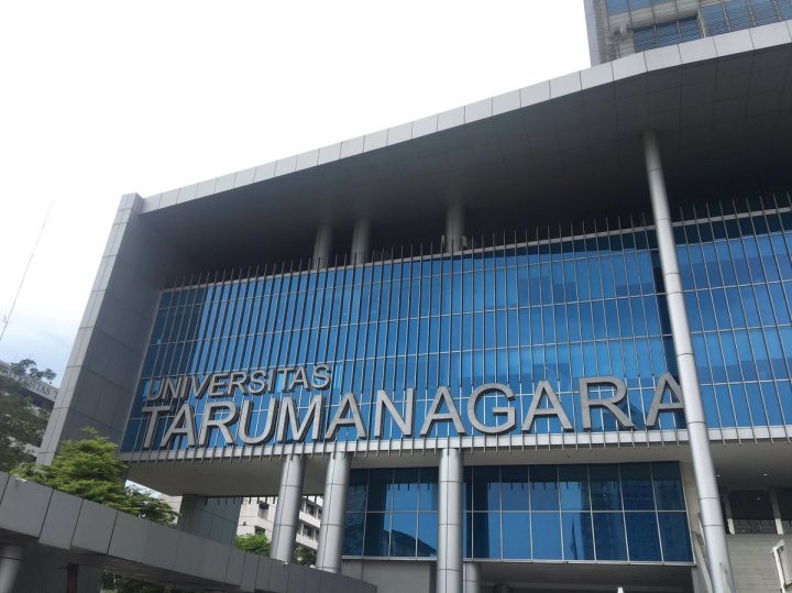 Universitas Tarumanagara, Majalah Sunday