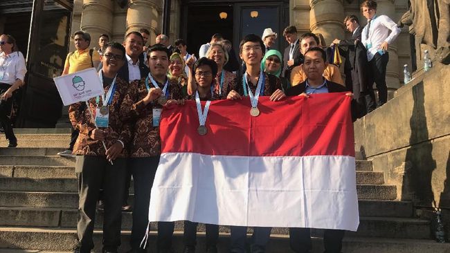 siswa sma indonesia berprestasi