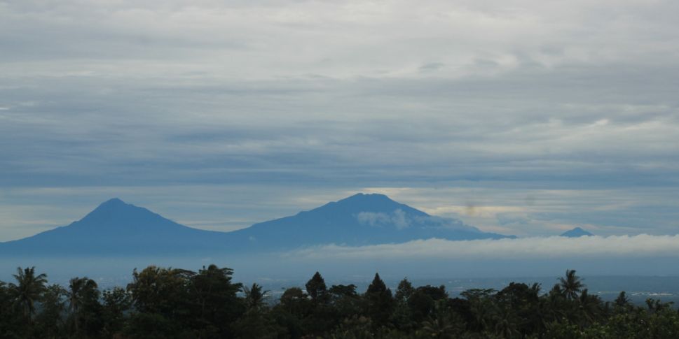 Indonesia punya segudang mitos terkait gunung dan pendakian. Penasaran? Berikut Sunday merangkum mitos paling santer di 5 gunung Indonesia!