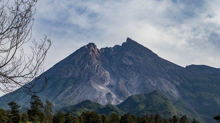 mitos gunung indonesia