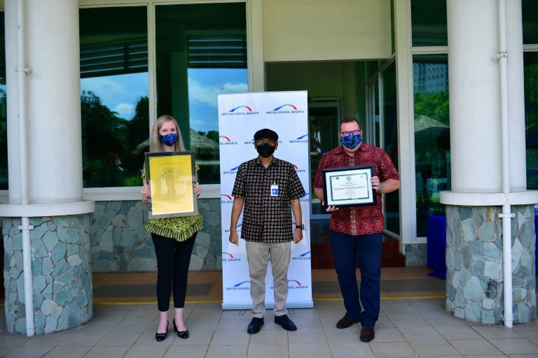 British School Jakarta raih Gold Greenship Certification, jadi sekolah pertama di Indonesia yang mendapat penghargaan ini.