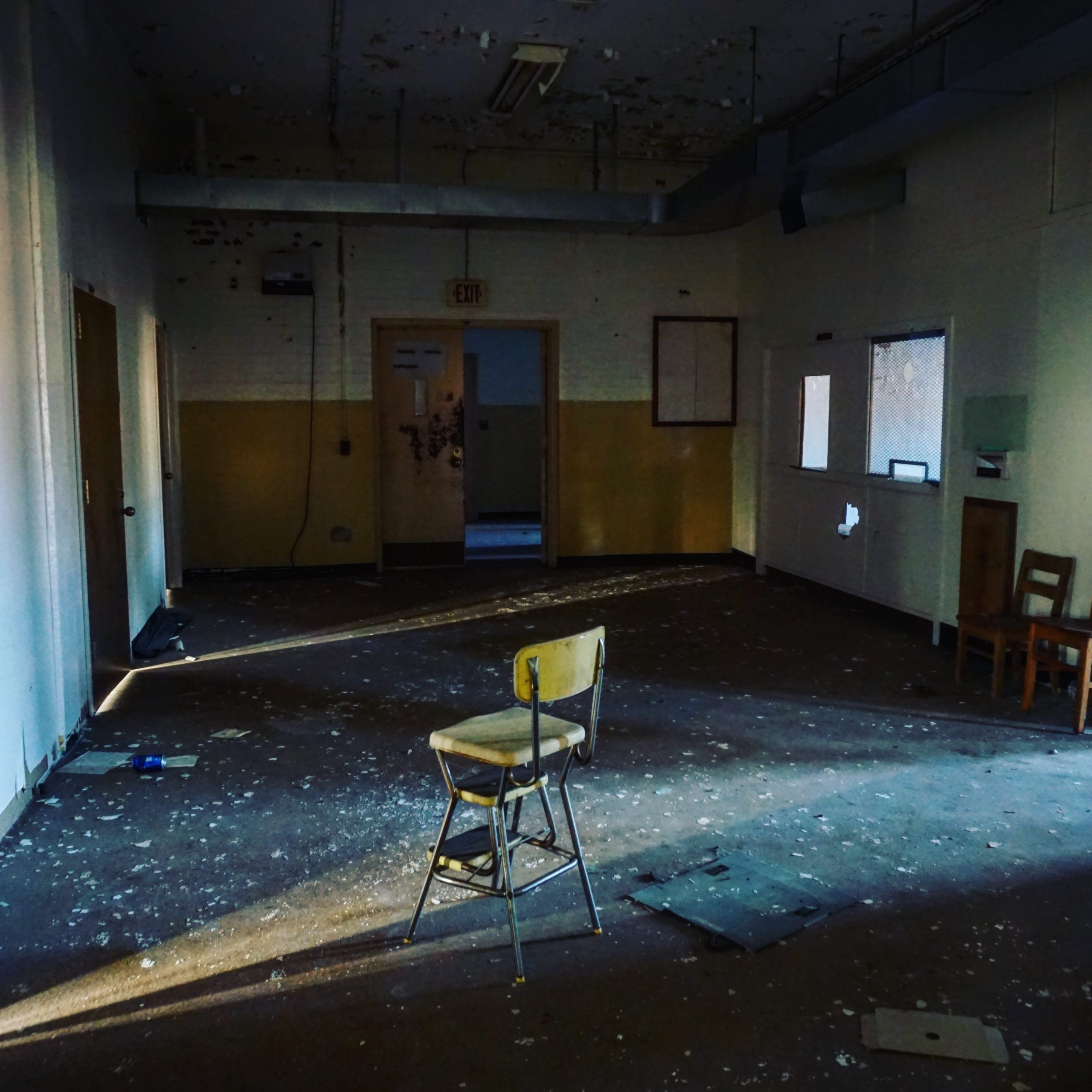KAMISTERI: Hantu Penunggu Toilet SMA di Bandung