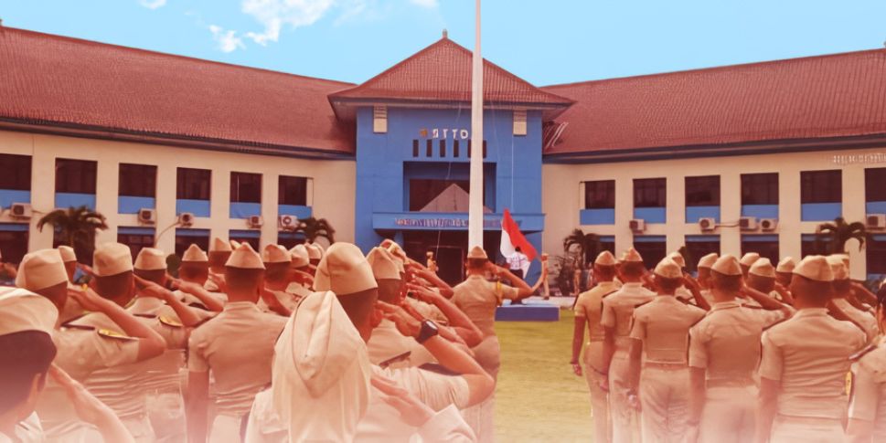 Upacara di perguruan tinggi transportasi darat