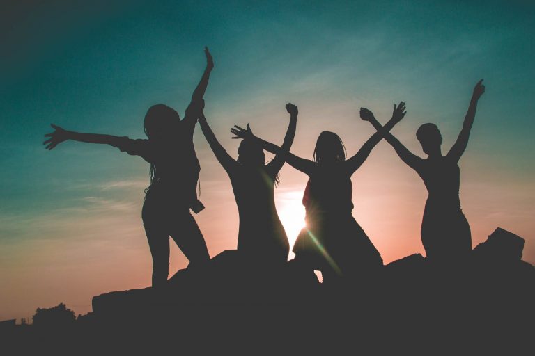 Teman Baru – Sebuah kisah menginspirasi tentang persahabatan, petualangan, dan arti kebersamaan dalam menemukan koneksi baru.