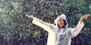 Misteri Pawang Hujan: Apa Sebenarnya Rahasia di Balik Pengendali Cuaca?