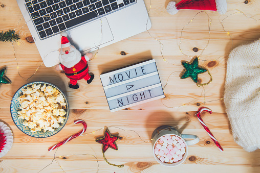 Rekomendasi Film dan Serial TV yang Pas untuk Suasana Natal