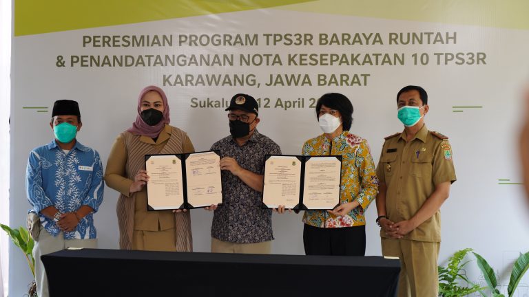 Nestlé Indonesia mengajak masyarakat peduli lingkungan melalui inovasi kemasan dan edukasi pengelolaan sampah berkelanjutan.