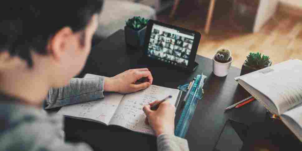 Sistem pembelajaran di sekolah