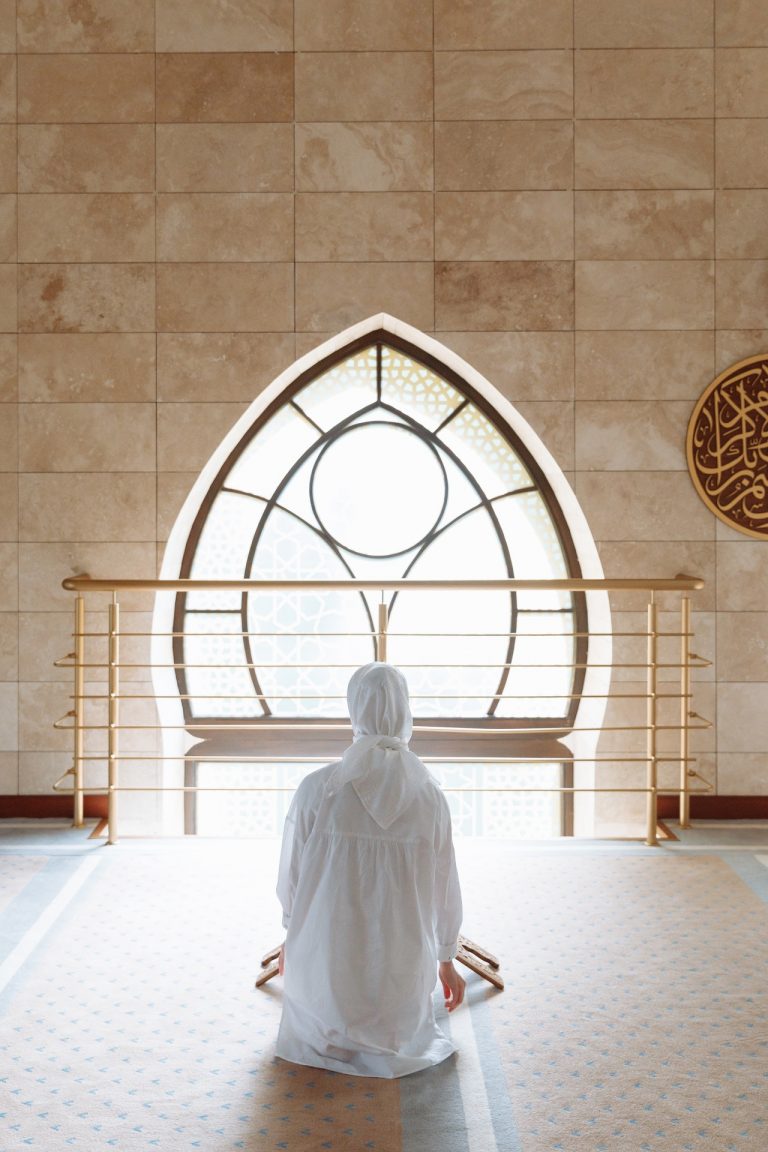 Cerpen Tema “Ramadan”: Mukena Terindah