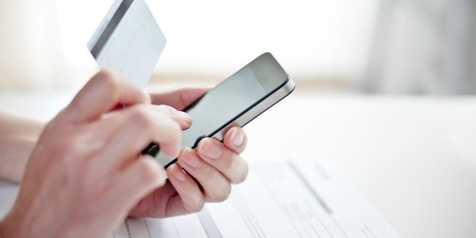 Tips buka rekening, apakah butuh mobile banking?