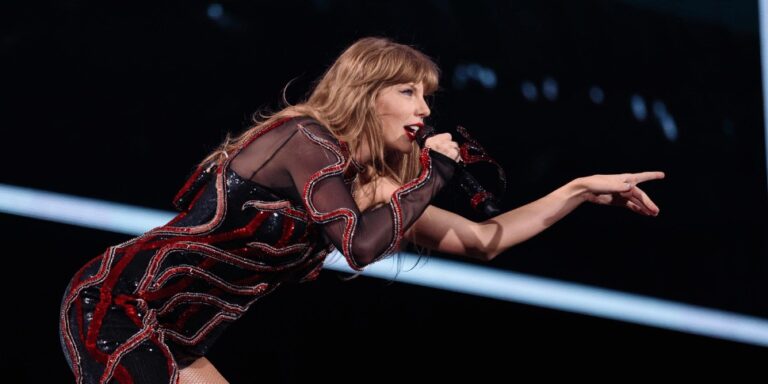 taylor swift sosok