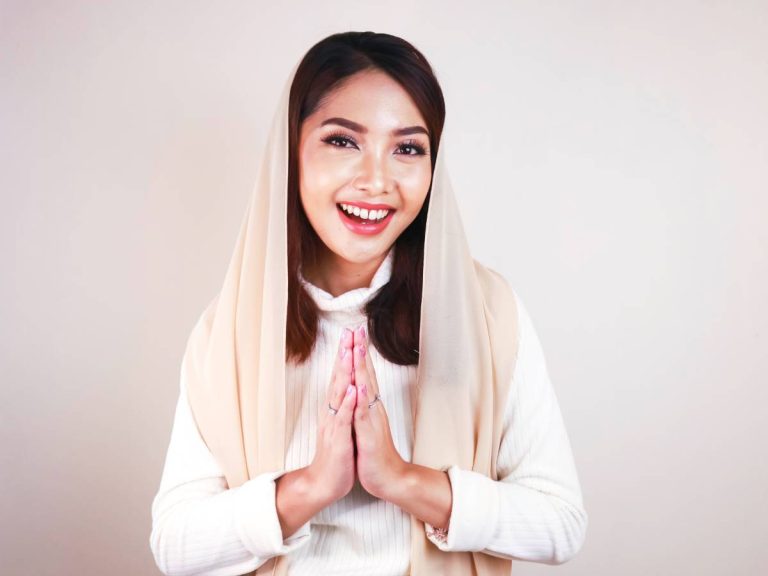 Dengan perlengkapan Ramadan yang tepat, nikmati keberkahan ibadah puasa kamu dengan lebih maksimal. Selamat menjalani Ramadan!