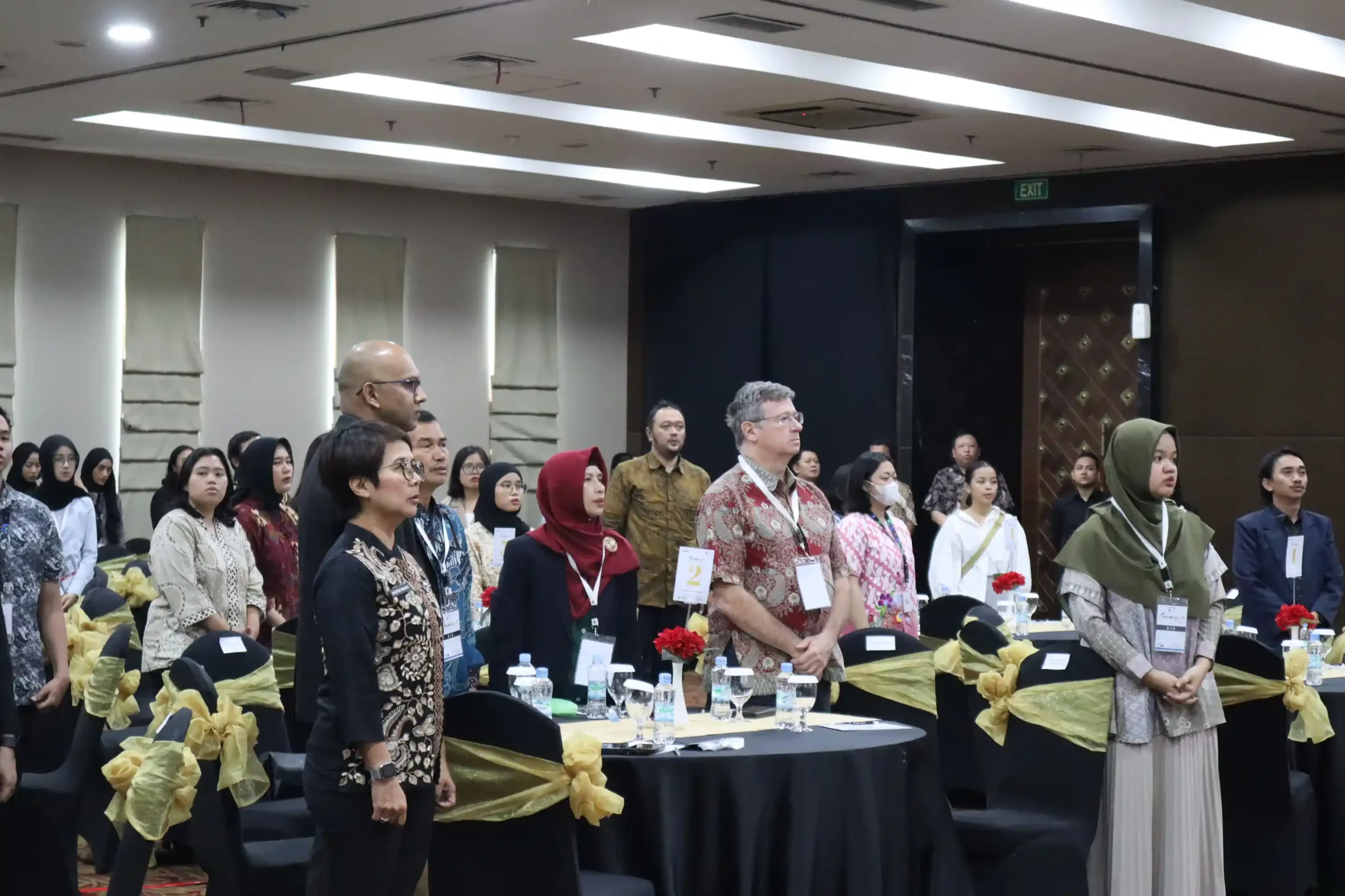 Politeknik Negeri Jakarta Sukses Gelar Event ISCOMICE 2024 - Majalah Sunday