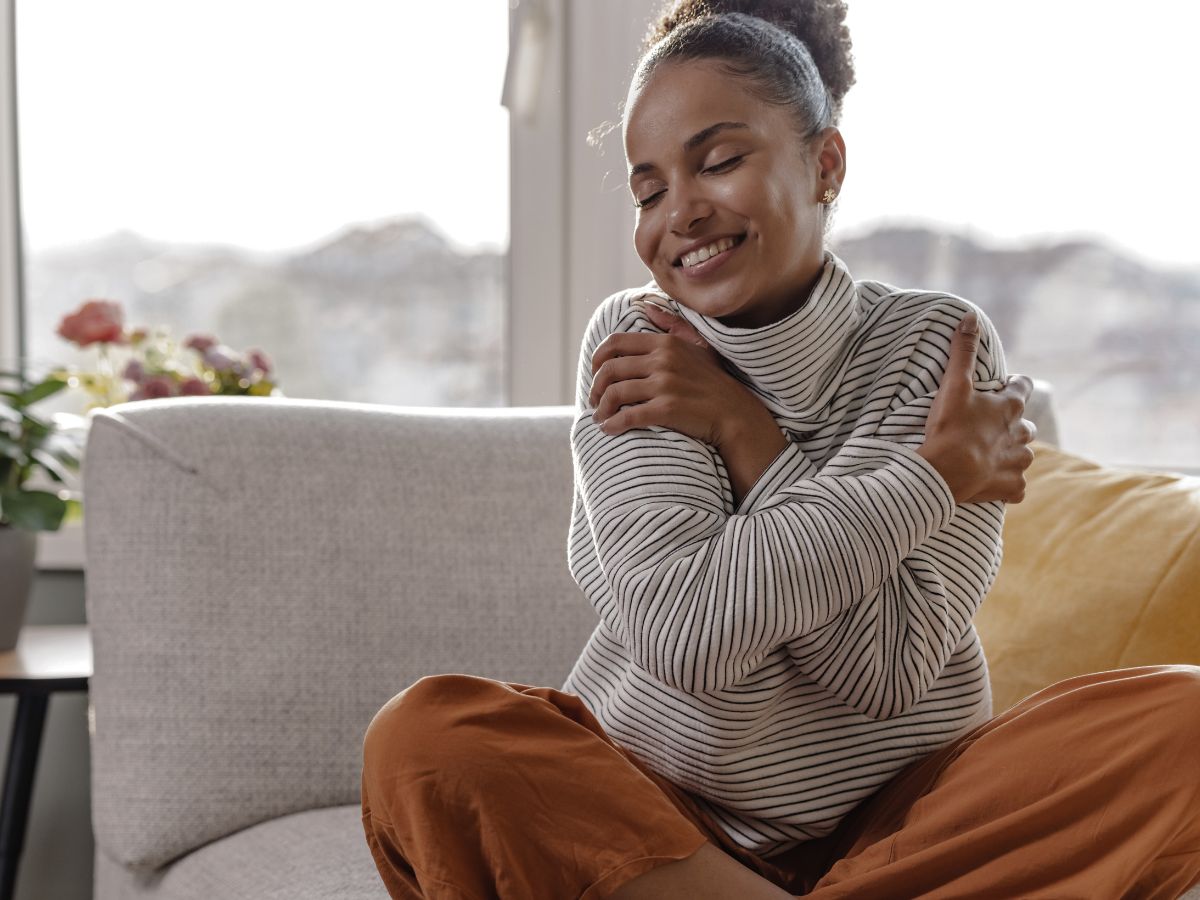 Ternyata belas kasih yang kita terapkan untuk diri kita sendiri atau istilah self compassion punya dampak positif bagi diri sendiri.