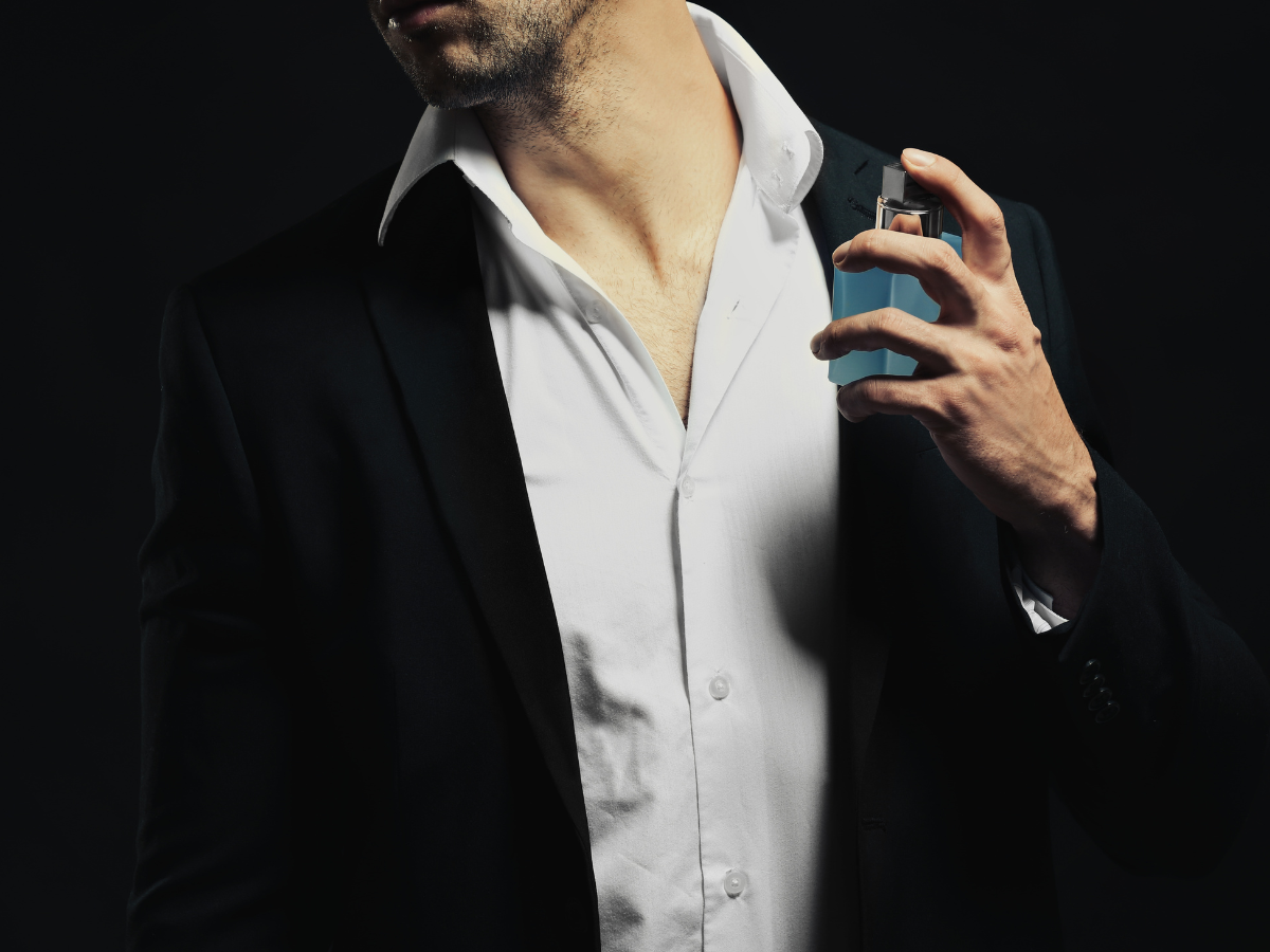 Parfum bukan hanya soal aroma, tapi juga cara mengekspresikan diri.