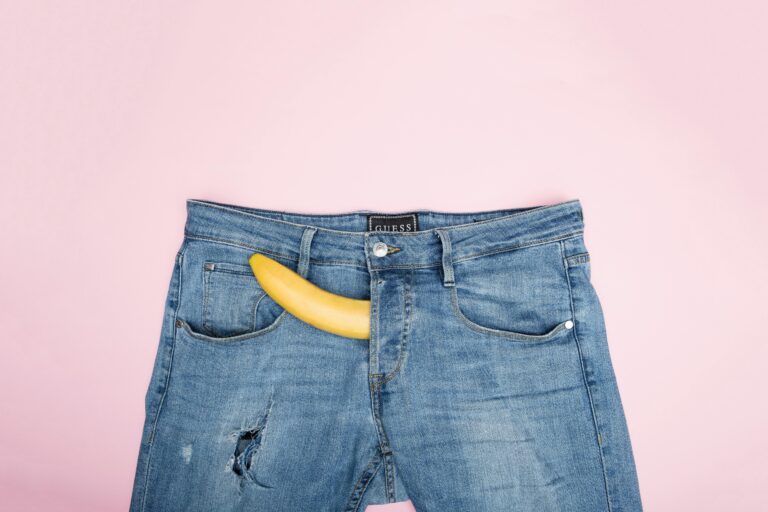 Ini nyata tapi masih jadi misteri buat beberapa orang, kenapa ya penis kita bisa menegang, padahal gak punya tulang. Cek penjelasan berikut!