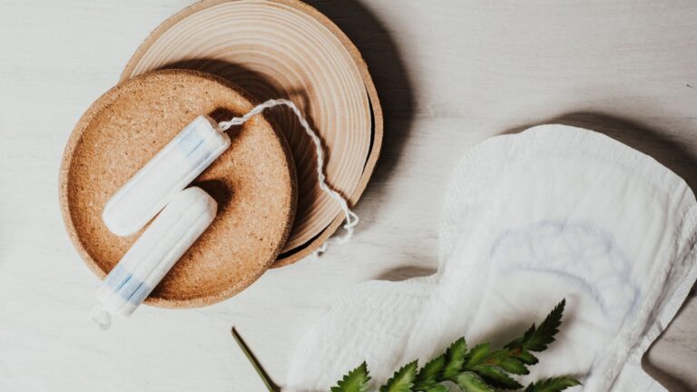 Menjaga kebersihan saat menstruasi penting dilakukan agar terhindar infeksi