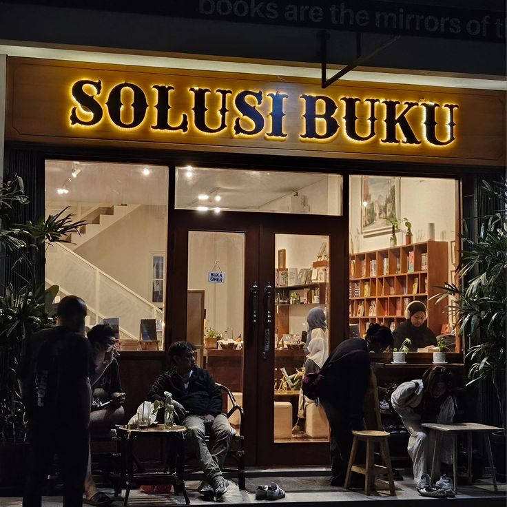 Menyusuri Rak Buku Yogyakarta: Toko Buku Unik yang Wajib Kamu Kunjungi!