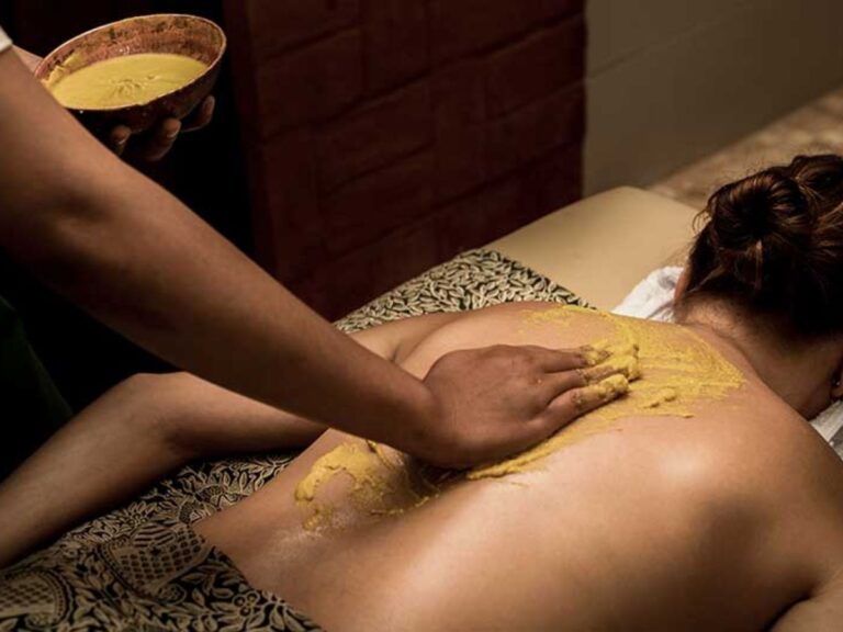 Buat kamu yang tinggal di Bali, mungkin kamu pernah mendengar treatment Boreh, tapi buat yang lainnya tau gak ini apa?