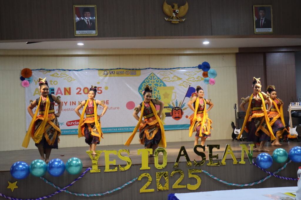 Lomba Dance tradisoinal Yes to ASEAN 2025