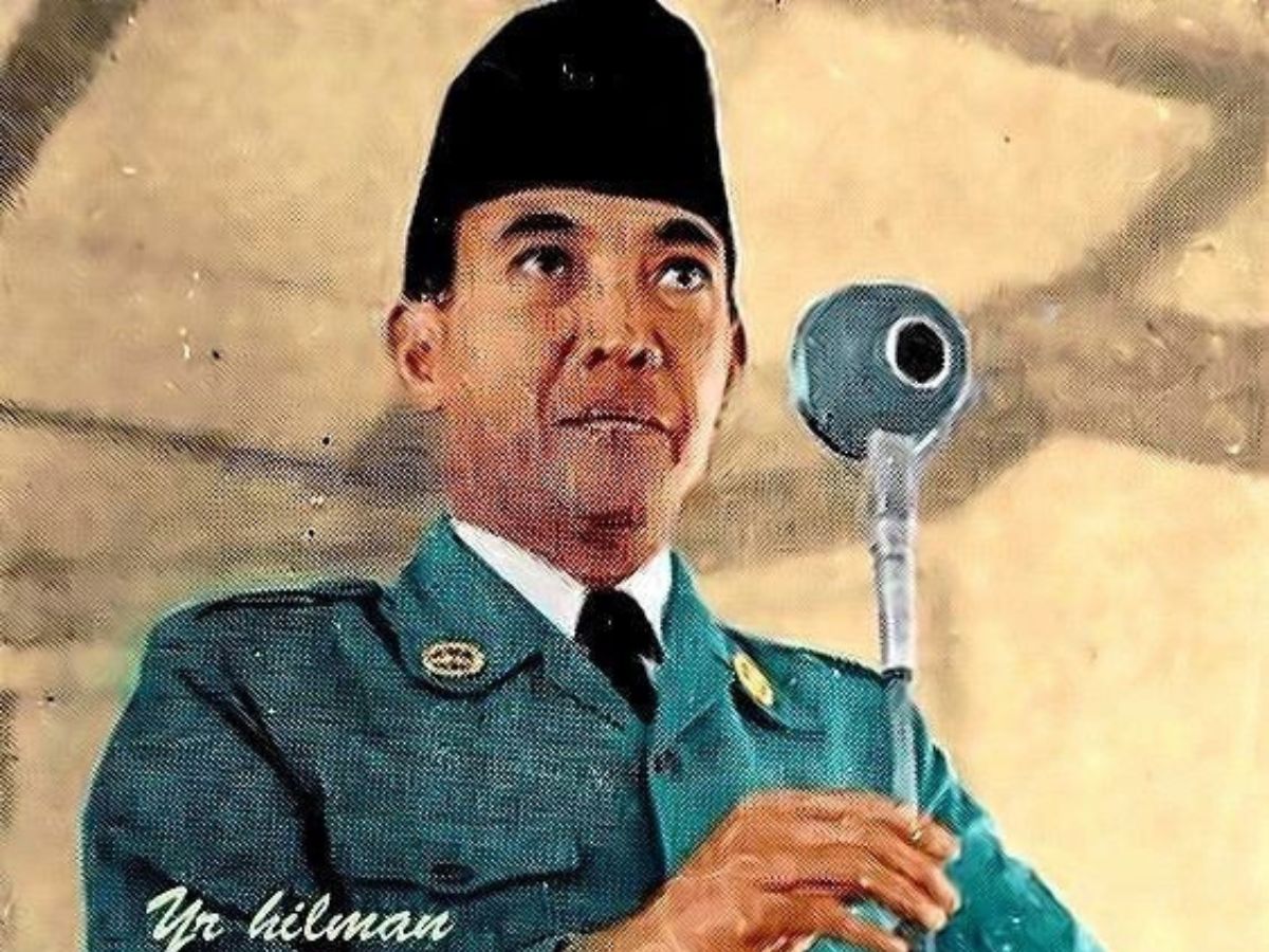 Hampir 55 tahun berlalu sang proklamator wafat. Kenapa Blitar menjadi tempat peristirahatan terakhirnya? Cek fakta kematian Sukarno.