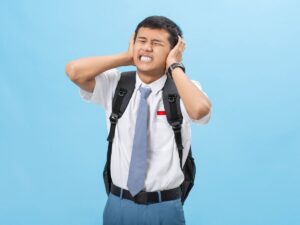 Punya Teman Sekelas Ngeselin? Lakuin Tips Menghadapi Teman Toxic Berikut!