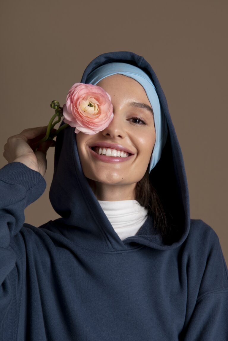 Anti Longsor saat Lebaran, ini Tips Makeup Flawless yang Bikin Kamu Awet Cantik!