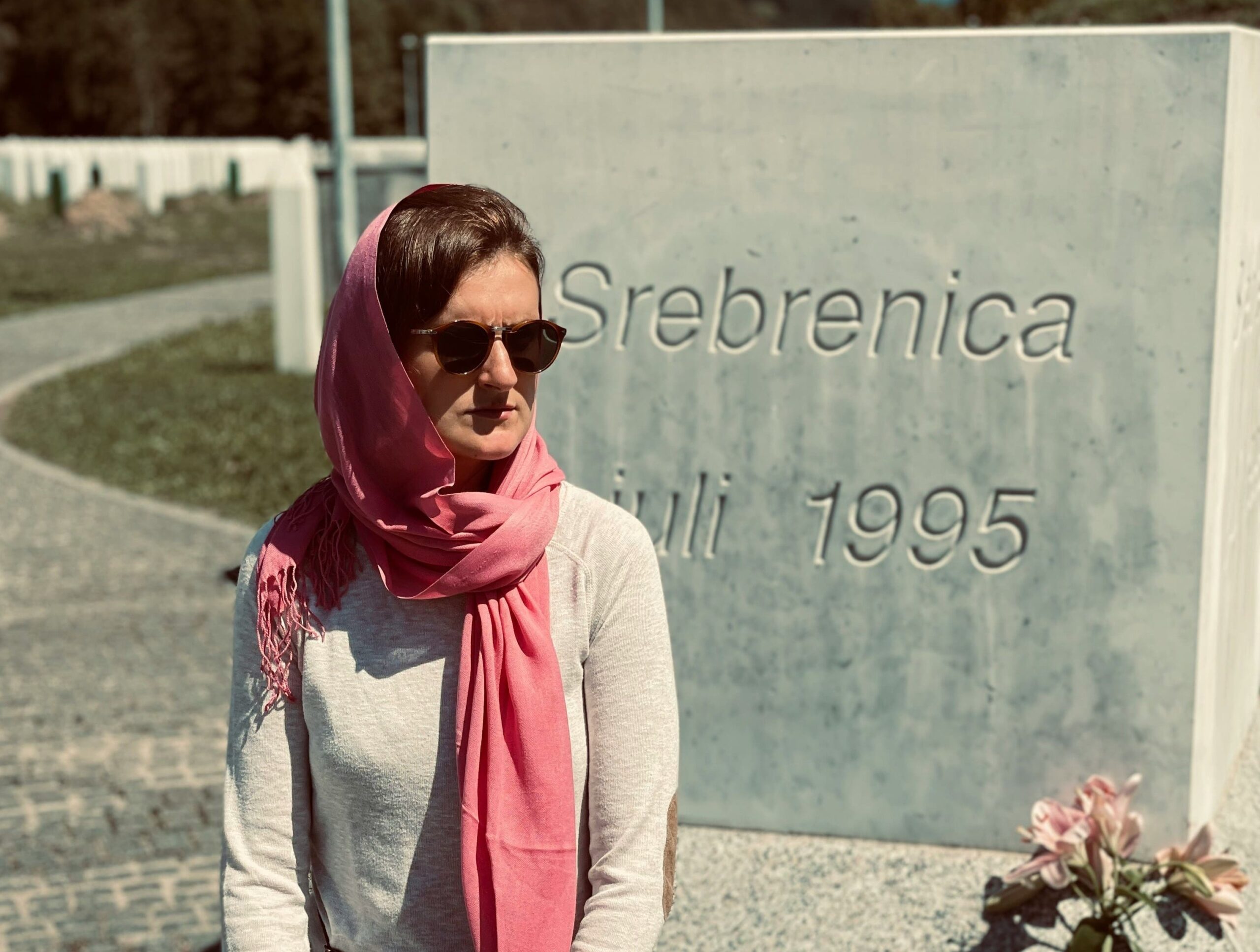 Pembantaian Srebrenica yang terjadi pada 1995 merenggut 8.000 nyawa Muslim Bosnia. Tragedi berdarah ini bahkan dianggap sebagai genosida.