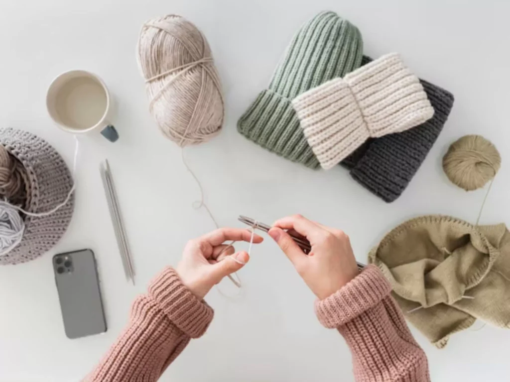 hobi lucu: knitting