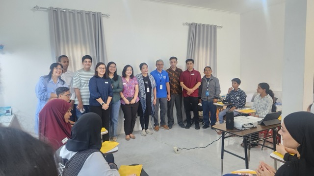 Inisiatif UKI x Majalah Sunday: Sharing Knowledge Bareng Rekan-Rekan Pengungsi​