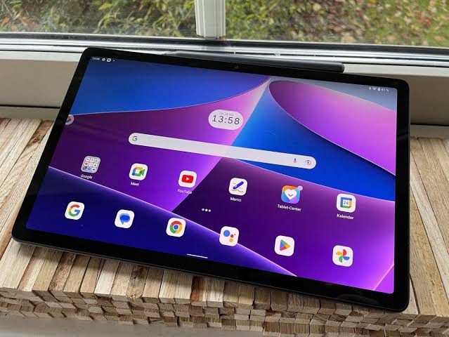 tablet ilustrasi