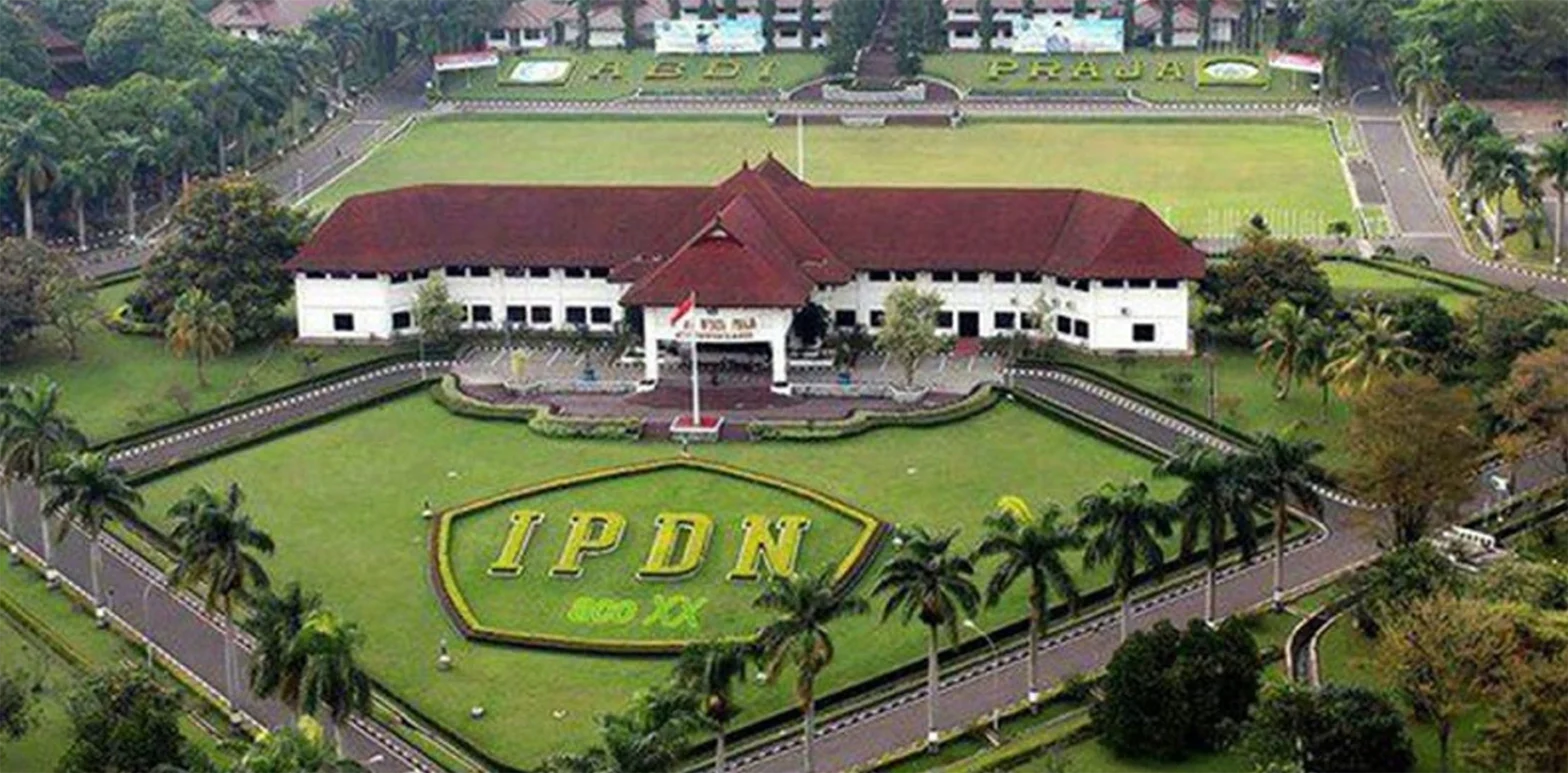 Mau kuliah gratis plus langsung jadi ASN? Yuk, cari tahu tentang IPDN, program studi, syarat masuk, dan peluang kariernya di sini!