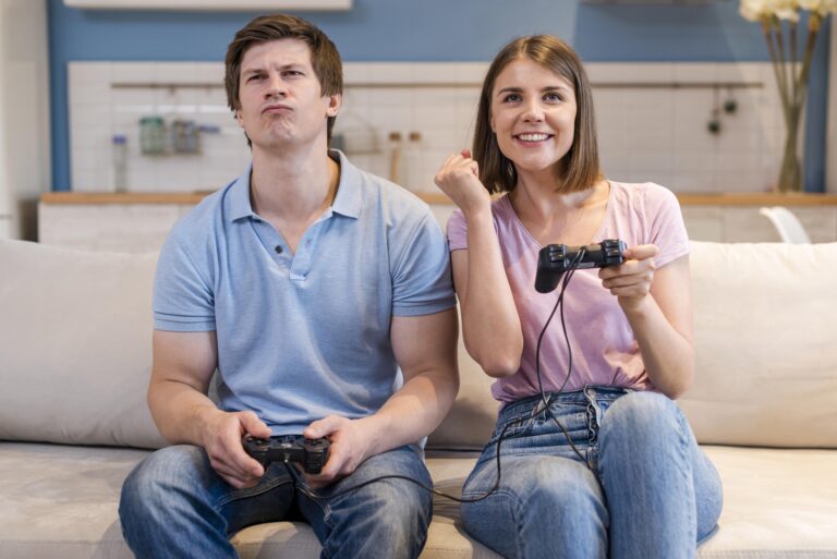 Main Roblox bisa bikin ketemu teman baru bahkan cinta online. Tapi hati-hati, pertemuan nyata kadang bawa fakta mengejutkan. Simak disini!