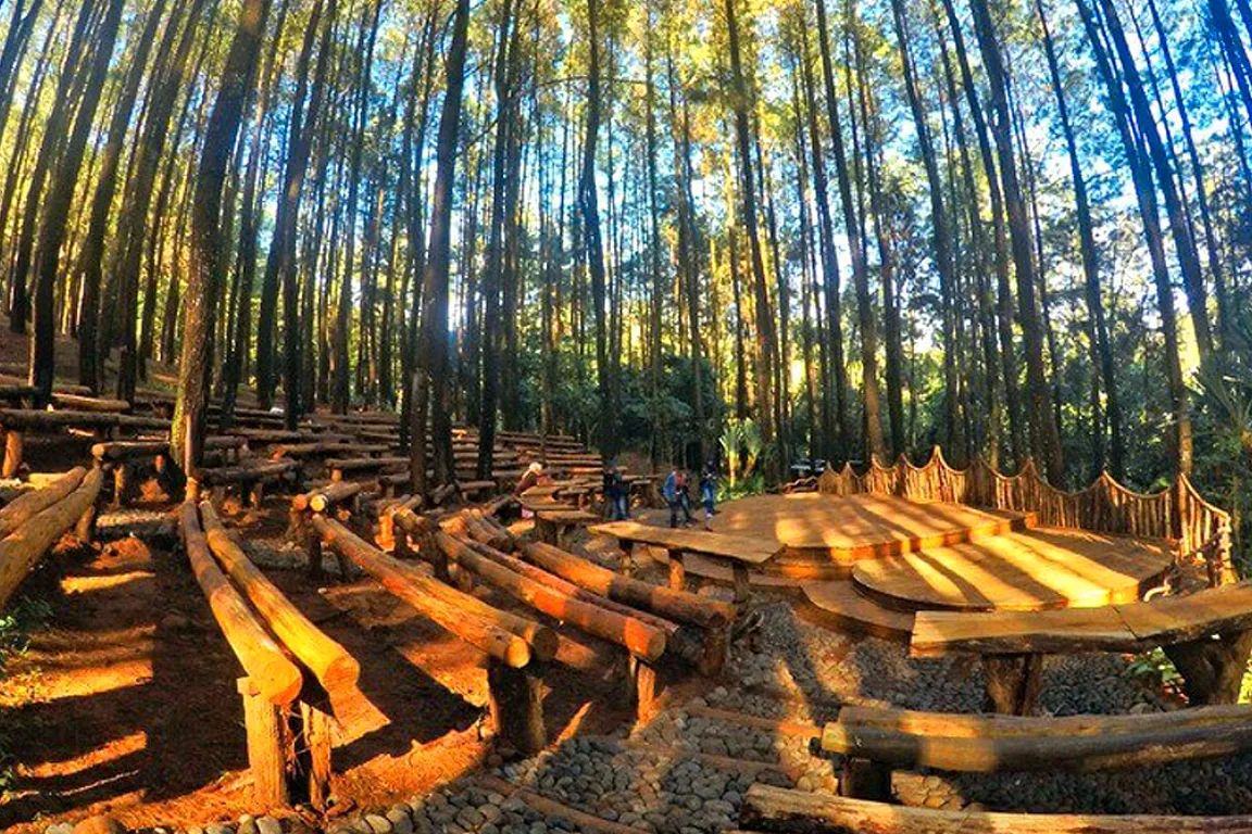 Spot instagramable jadi pilihan utama buat healing karena bisa jadi tempat refleksi sekaligus ekspresi. Yuk, kita intip rekomendasi berikut