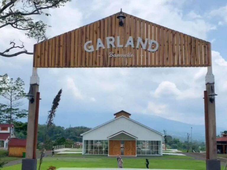 Spot instagramable jadi pilihan utama buat healing karena bisa jadi tempat refleksi sekaligus ekspresi. Yuk, kita intip rekomendasi berikut