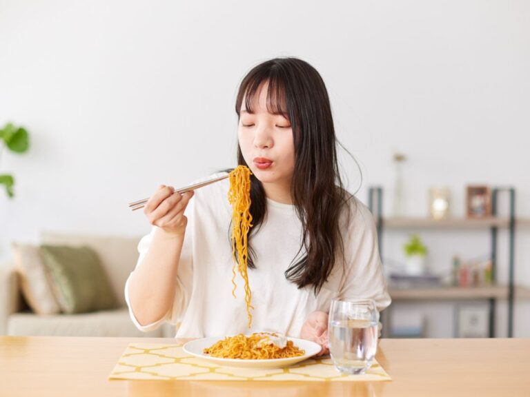 Sebuah Puisi - Masih Digoda, Indomie