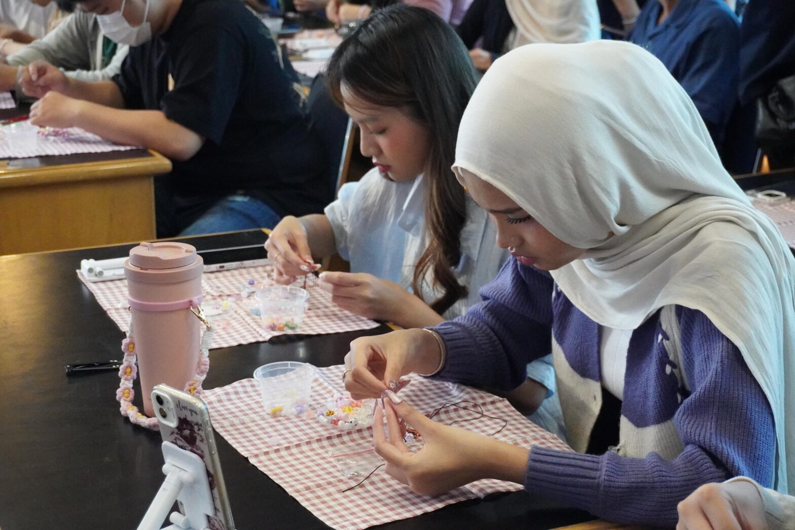 workshop beaded watch | Mengapa Menunda Belajar Sering Terjadi, Padahal Kita Sudah Paham Materinya? Pahami Paradoks Menunda