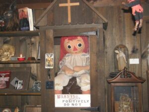 Hati-Hati! Inilah 5 Benda Terlarang yang Menyimpan Kekuatan Gaib