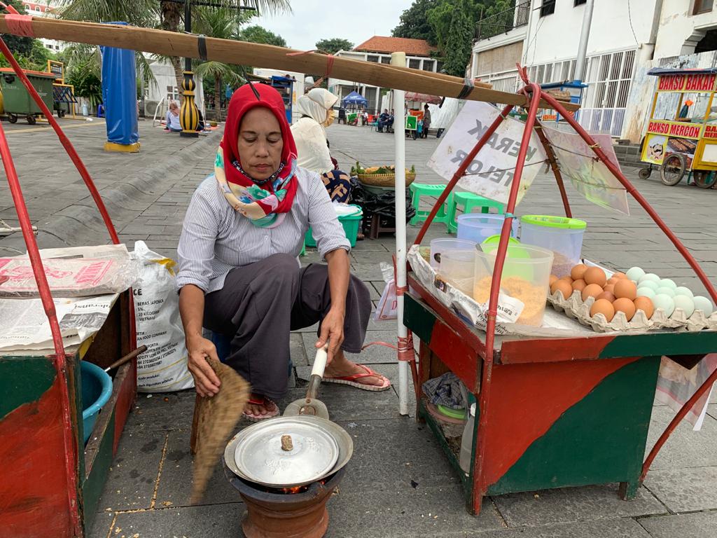 Kerak Telor: jajanan jadul khas jakarta