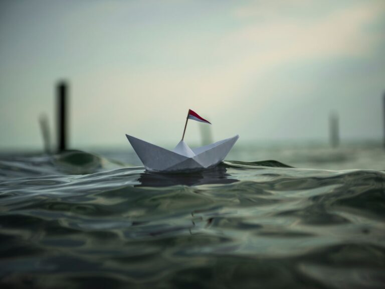 Sebuah Cerpen - Perahu Kertas