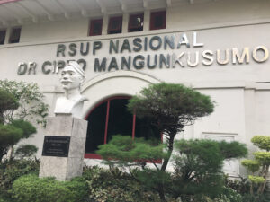 Kisah Seram 3 Rumah Sakit Angker, Jangan Periksa Sendirian!