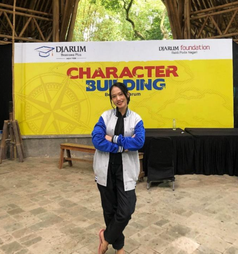 Lolos Seleksi Beasiswa Djarum Plus, Galuh Amanda Putri Mahasiswa Universitas Semarang Buktikan Ketangguhan di Kancah Nasional