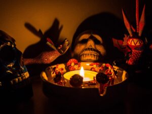 Mitos dan Fakta tentang Dukun di Indonesia yang Jarang Diketahui