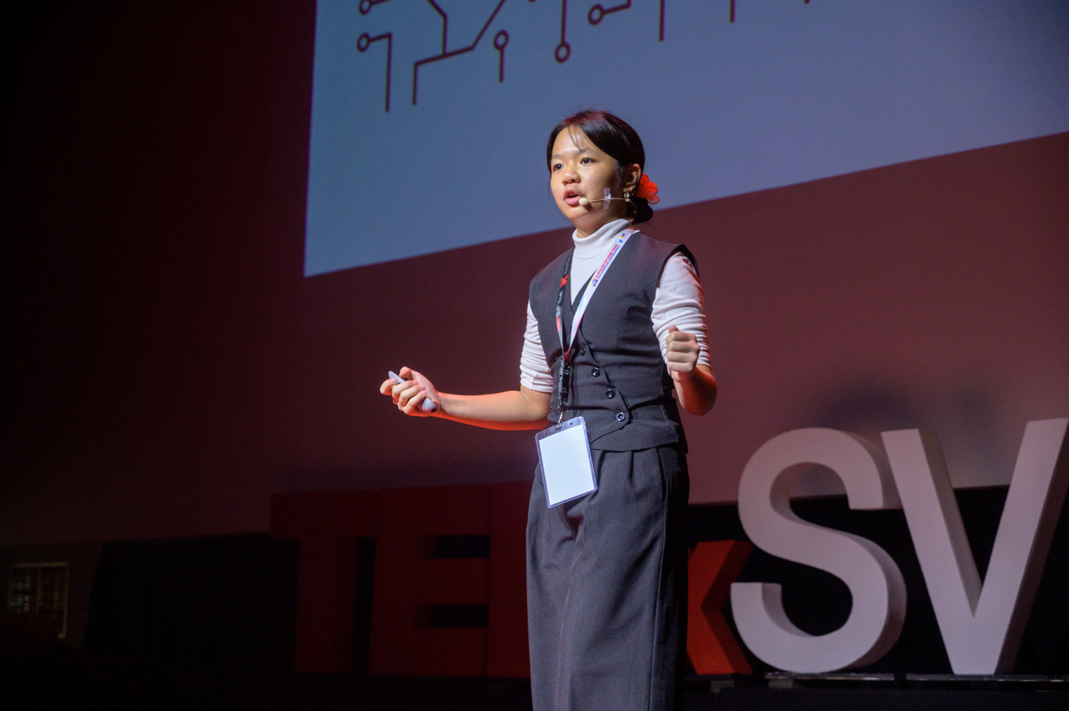 Sekolah Victory Plus Rayakan Ide dan Kreativitas di TEDxSVP 2026