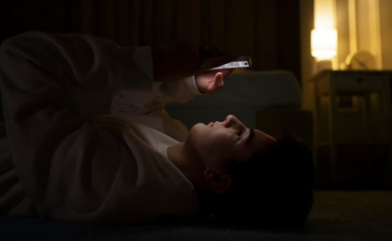 Kecanduan menonton pornografi dapat menyebabkan porn memory yang dapat berdampak negatif.