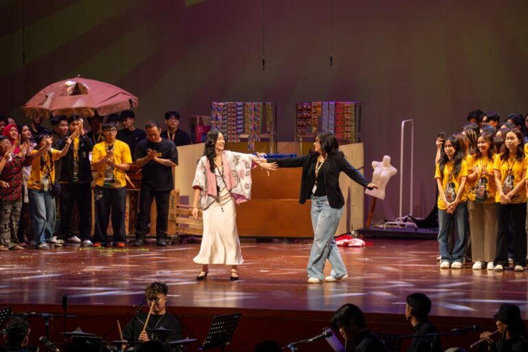 Musikal Pasar Dangdut: Semesta Berdendang