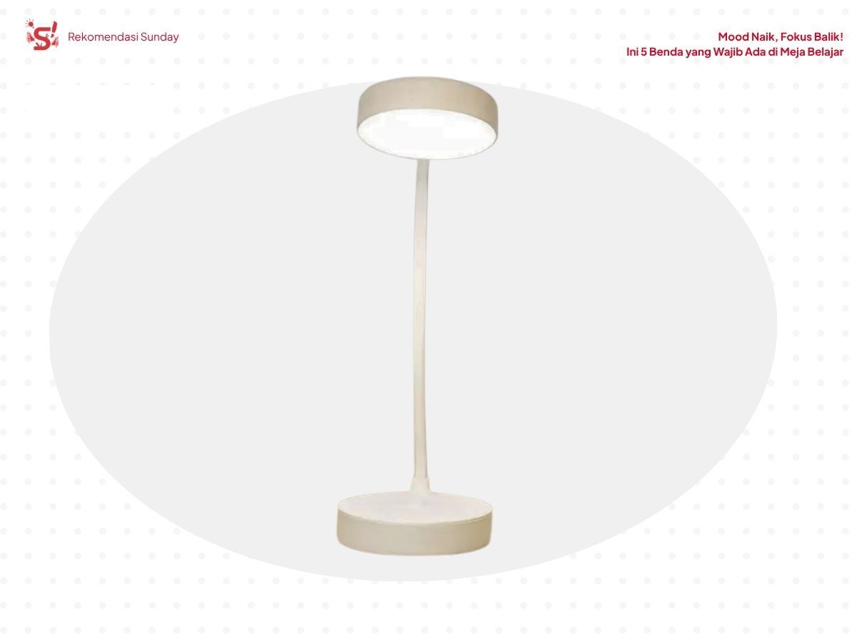 Lampu belajar adjustable 3 mode warna sebagai perlengkapan wajib di meja belajar