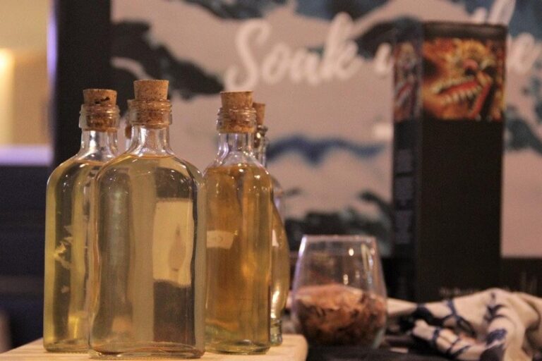Aneka Ragam Minuman Alkohol dari Fermentasi Buah Khas Indonesia