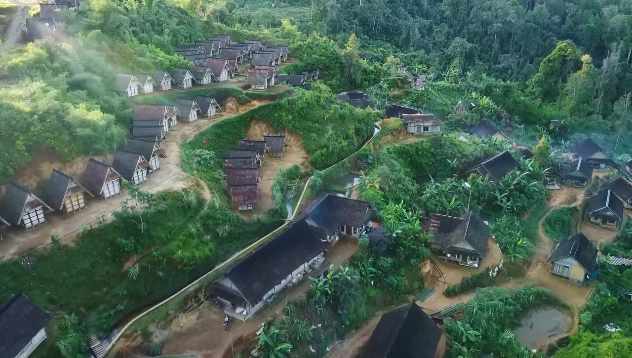 Kampung adat Kasepuhan Ciptagelar di Sukabumi Jawa Barat