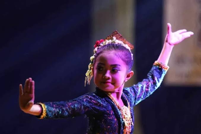 Tari Jaipong: Warisan Budaya Khas Sunda
